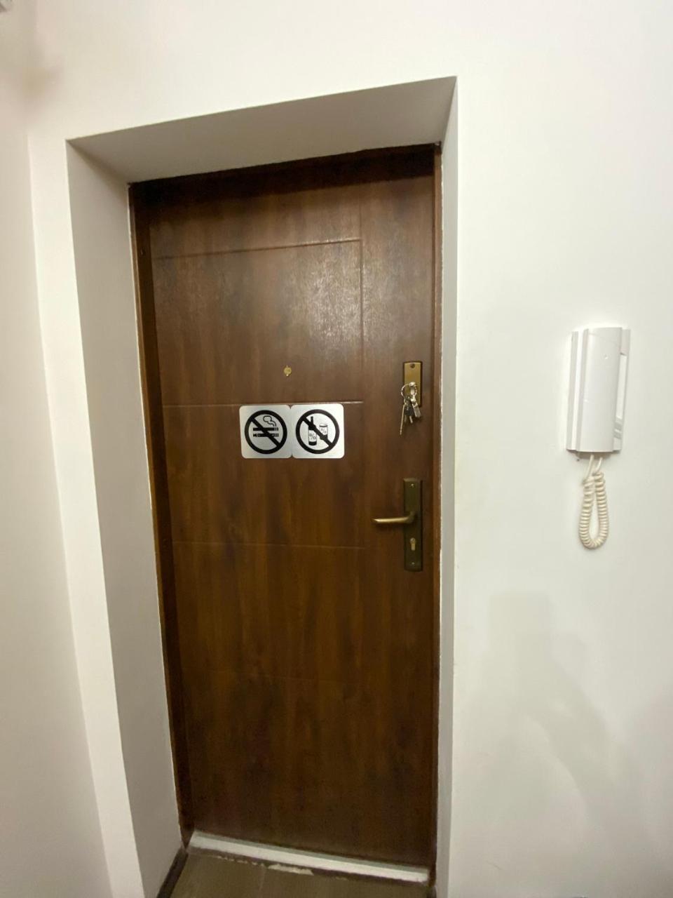 Apartament Noc Z Obrazem - Balkon - Warszawa Praga Екстериор снимка